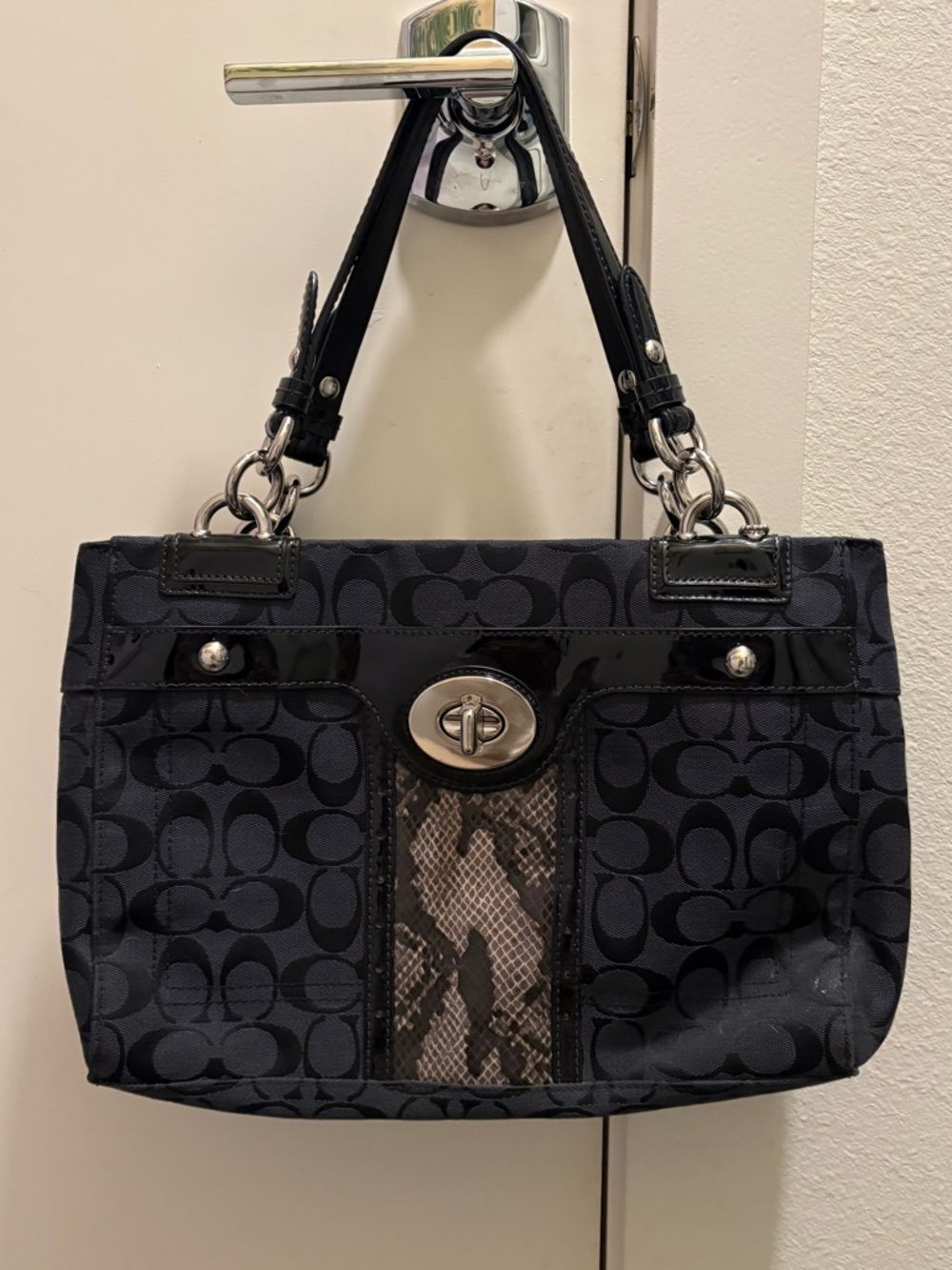 Coach Black & Snakeskin Penelope Purse 👜🖤